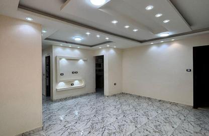 Apartment - 3 Bedrooms - 1 Bathroom for rent in Capital East - Nasr City Compounds - Nasr City - Cairo