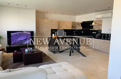 شقة - 2 غرف نوم - 3 حمامات للبيع في كمبوند فيلدج جاردن القطامية - كمبوندات التجمع الخامس - التجمع الخامس - مدينة القاهرة الجديدة - القاهرة