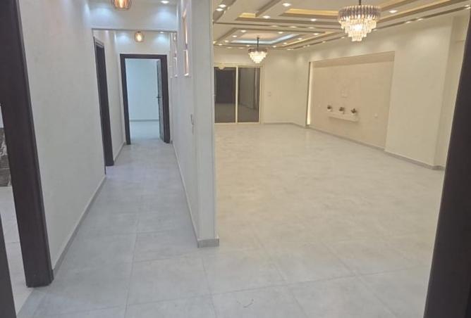 109081023 - Property Image 3