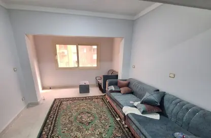 Apartment - 2 Bedrooms - 1 Bathroom for sale in Emtedad Makram Ebeid St. - Masaken Al Mohandesin - Nasr City - Cairo