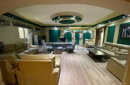 Office Space - 6 Bedrooms - 3 Bathrooms for sale in Al Tayaran St. - Al Sharekat - Nasr City - Cairo