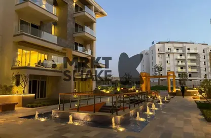 Apartment - 3 Bedrooms - 2 Bathrooms for sale in Mountain View iCity - 5th Settlement Compounds - The 5th Settlement - New Cairo City - Cairo