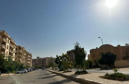 Apartment - 2 Bedrooms - 1 Bathroom for sale in South Lotus - El Lotus - New Cairo City - Cairo