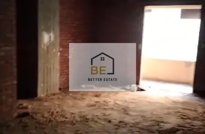 شقة - 3 غرف نوم - 3 حمامات للبيع في المجاورة الخامسة - المنطقة الرابعة - مدينة الشروق - القاهرة