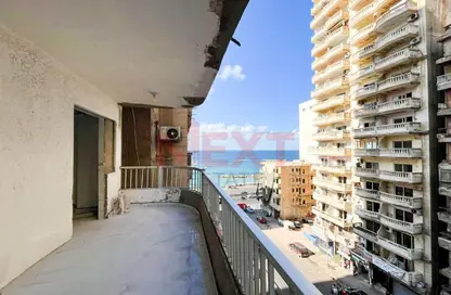 Apartment - 3 Bedrooms - 2 Bathrooms for sale in Iskandar Ibrahim St. - Miami - Hay Awal El Montazah - Alexandria