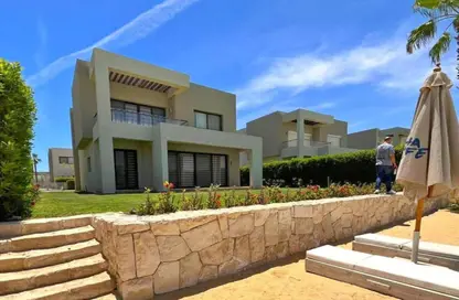 شاليه - 3 غرف نوم - 3 حمامات للبيع في ازها الساحل الشمالي - راس الحكمة - الساحل الشمالي