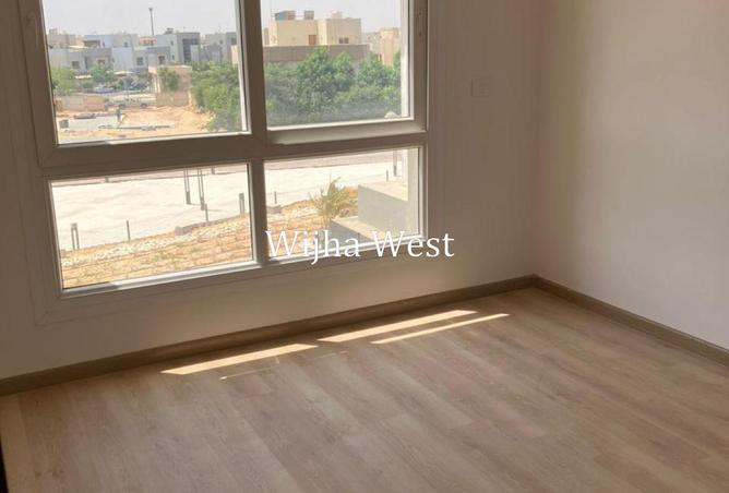 52714353 - صورة العقار 2