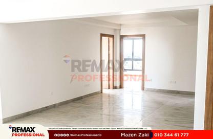 Apartment - 3 Bedrooms - 3 Bathrooms for rent in Sky line - Smouha - Hay Sharq - Alexandria Apartment - 3 Bedrooms - 3 Bathrooms for rent in Sky line - Smouha - Hay Sharq - Alexandria