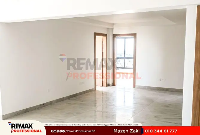 84771554 - Property Image 3