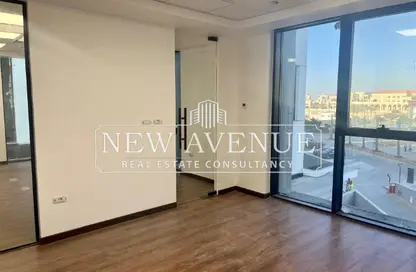 Office Space - Studio - 1 Bathroom for rent in Hyde Park Business District Mall - South Teseen St. - The 5th Settlement - New Cairo City - Cairo