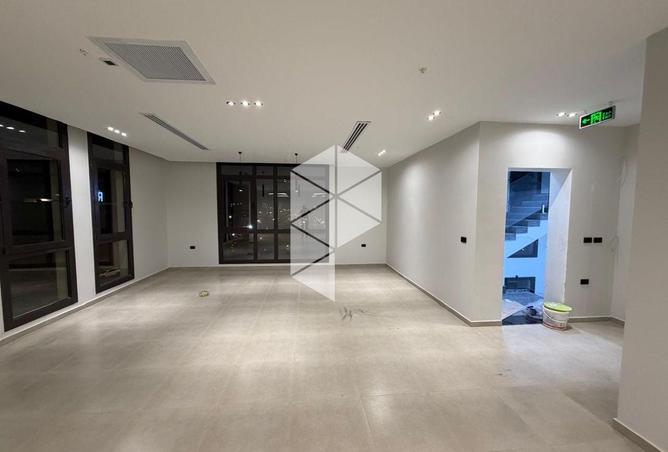 102355677 - Property Main Image