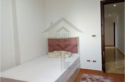 Apartment - 3 Bedrooms - 2 Bathrooms for rent in Taha Hamdy St. - Cleopatra - Hay Sharq - Alexandria