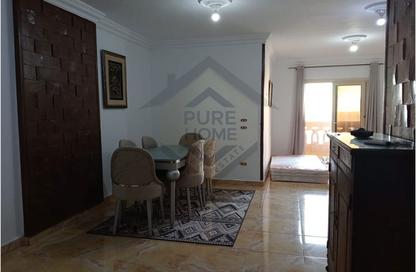 Apartment - 3 Bedrooms - 2 Bathrooms for rent in Taha Hamdy St. - Cleopatra - Hay Sharq - Alexandria
