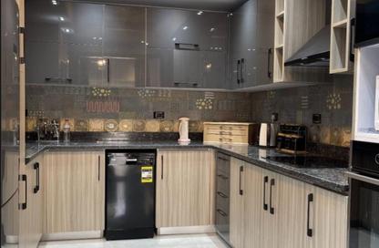 Apartment - 3 Bedrooms - 3 Bathrooms for sale in Hyde Park - New Cairo City - Cairo