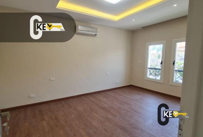 76227811 - Property Image 2