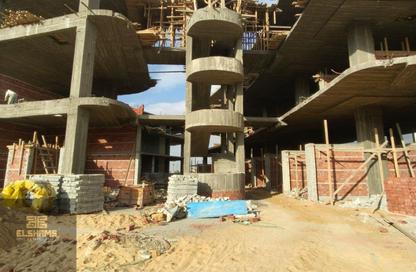Shop - Studio - 2 Bathrooms for sale in Zoom Plaza - Area A - Ganoob El Acadimia - New Cairo City - Cairo Shop - Studio - 2 Bathrooms for sale in Zoom Plaza - Area A - Ganoob El Acadimia - New Cairo City - Cairo