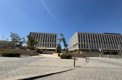 Office Space - 2 Bedrooms - 2 Bathrooms for rent in Mivida - 5th Settlement Compounds - The 5th Settlement - New Cairo City - Cairo