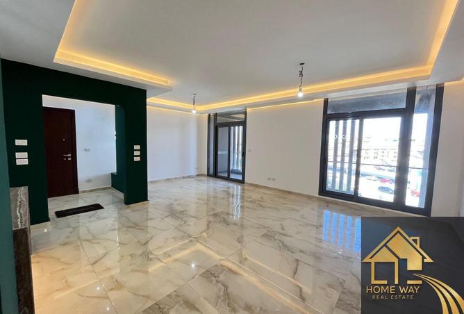 53727573 - Property Image 2