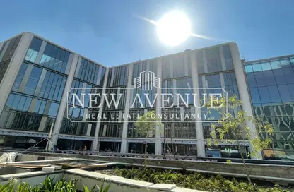 Show Room - Studio - 2 Bathrooms for sale in One Ninety - South Teseen St. - The 5th Settlement - New Cairo City - Cairo