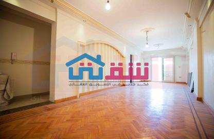 Apartment - 3 - 1 for sale in Green Plaza St. - Smouha - Hay Sharq - Alexandria