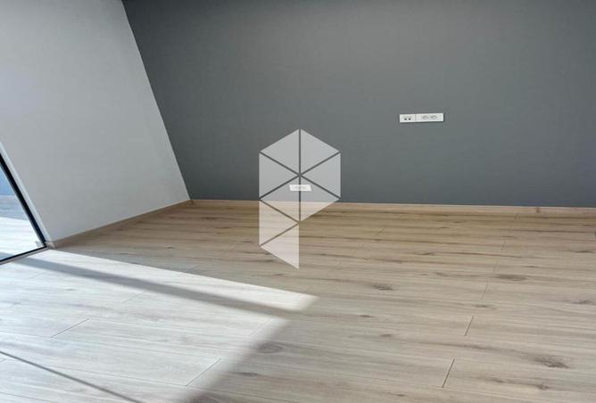 101789271 - Property Image 3