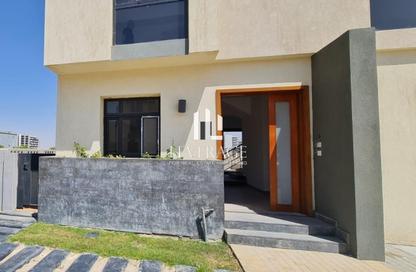 Townhouse - 3 - 3 for sale in Al Burouj Compound - El Shorouk Compounds - Shorouk City - Cairo