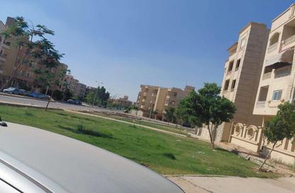 شقة - 3 غرف نوم - 2 حمامات للبيع في المجاورة الثالثة - المنطقة الثامنة - مدينة الشروق - القاهرة