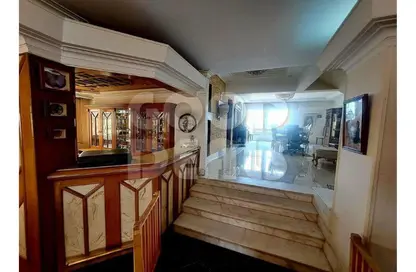 شقة - 3 غرف نوم - 2 حمامات للبيع في ارض الجولف - مصر الجديدة - القاهرة