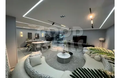 Apartment - 3 Bedrooms - 3 Bathrooms for sale in Ard El Golf - Heliopolis - Masr El Gedida - Cairo
