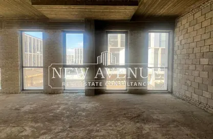 Office Space - Studio - 4 Bathrooms for rent in Mivida - 5th Settlement Compounds - The 5th Settlement - New Cairo City - Cairo