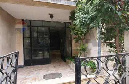Apartment - 2 Bedrooms - 1 Bathroom for sale in Al Hegaz Square - El Hegaz Square - El Nozha - Cairo