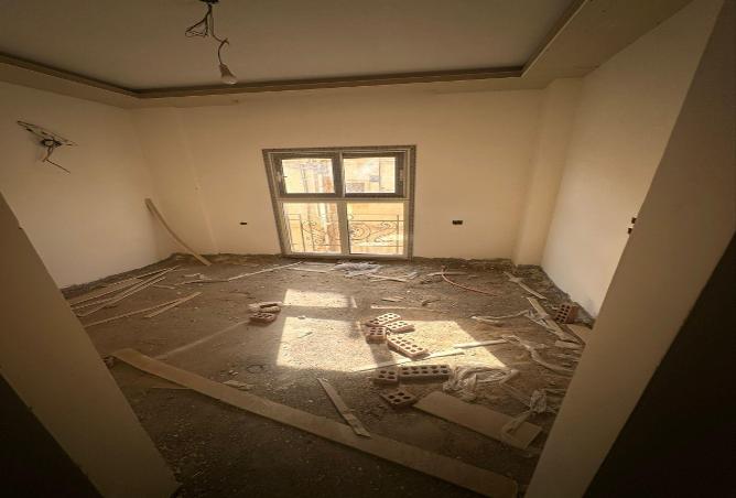 8608870 - Property Image 2