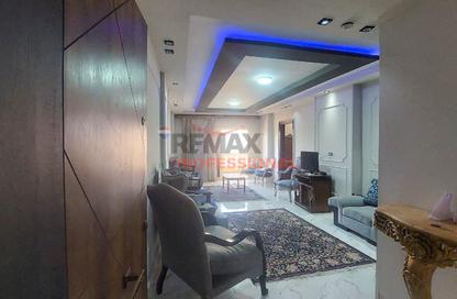 Apartment - 3 Bedrooms - 2 Bathrooms for rent in Zaki Ragab St. - Smouha - Hay Sharq - Alexandria