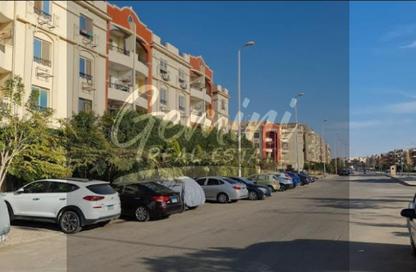 Apartment - 3 Bedrooms - 2 Bathrooms for sale in Lazurde - 8th District - Sheikh Zayed City - Giza