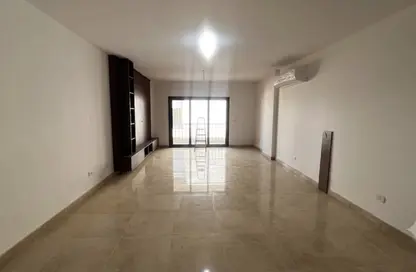 شقة - 3 غرف نوم - 3 حمامات للايجار في مون ريزيدنس - فيفث سكوير - التجمع الخامس - مدينة القاهرة الجديدة - القاهرة