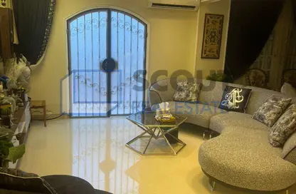 Apartment - 3 Bedrooms - 2 Bathrooms for sale in Street 17 - District 1 - The 5th Settlement - New Cairo City - Cairo