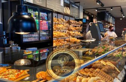 Restaurant - Studio - 3 Bathrooms for sale in Suez Road - New Cairo City - Cairo