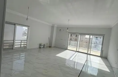 Duplex - 3 Bedrooms - 3 Bathrooms for sale in Garden Residence - Hyde Park - New Cairo City - Cairo