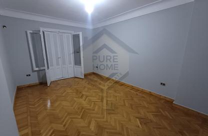 Apartment - 3 - 2 for rent in Zezenia - Hay Sharq - Alexandria