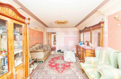 Apartment - 3 Bedrooms - 1 Bathroom for sale in Ismail Mahana St. - Attarin - Hay Wasat - Alexandria
