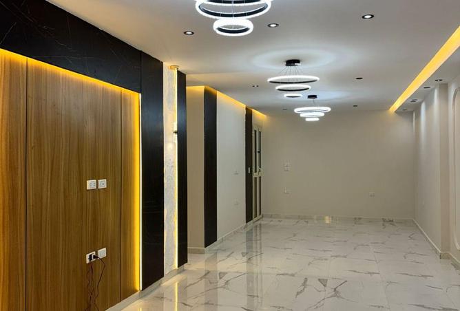 8570369 - Property Image 2