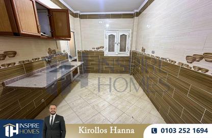 Apartment - 2 Bedrooms - 1 Bathroom for rent in 3rd District - Sheikh Zayed City - Giza