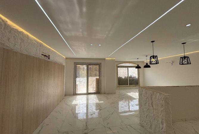 8684809 - Property Image 2