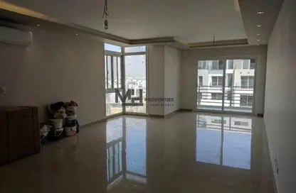 Apartment - 3 Bedrooms - 3 Bathrooms for rent in Garden Residence - Hyde Park - New Cairo City - Cairo