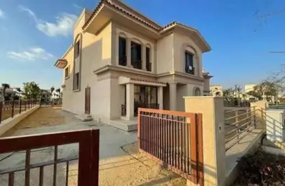 فيلا - 5 غرف نوم - 4 حمامات للبيع في ليك ويست 3 - كمبوندات الشيخ زايد - الشيخ زايد - الجيزة