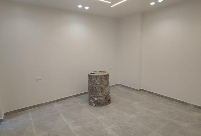 92137233 - Property Image 3
