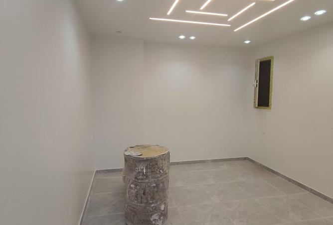 92137233 - Property Image 2
