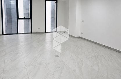 Office Space - Studio - 2 for rent in Hyde Park Business District Mall - South Teseen St. - The 5th Settlement - New Cairo City - Cairo