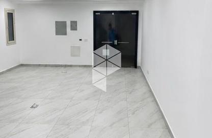 Office Space - Studio - 2 for rent in Hyde Park Business District Mall - South Teseen St. - The 5th Settlement - New Cairo City - Cairo