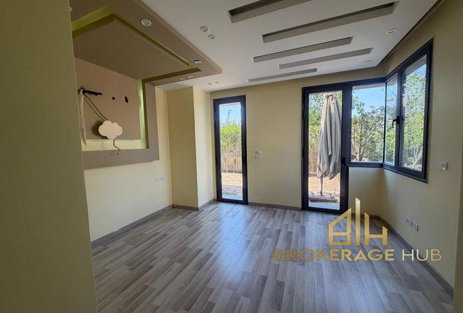98008956 - Property Image 2